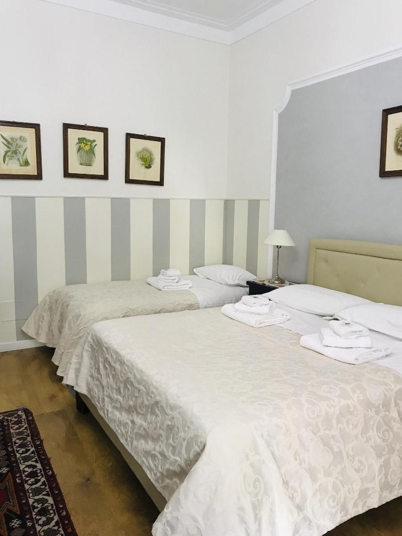 Al Teatro Hotel Verona Luaran gambar