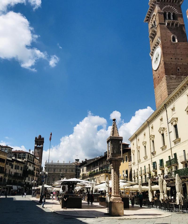 Al Teatro Hotel Verona Luaran gambar