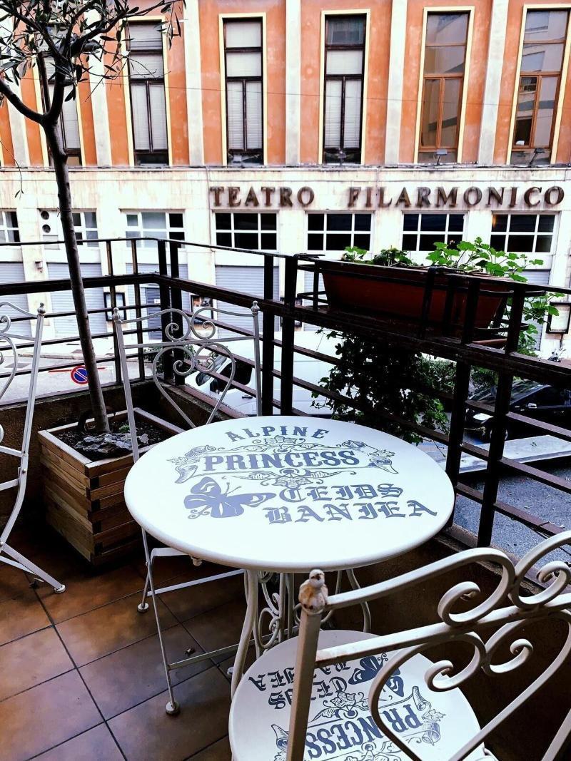 Al Teatro Hotel Verona Luaran gambar