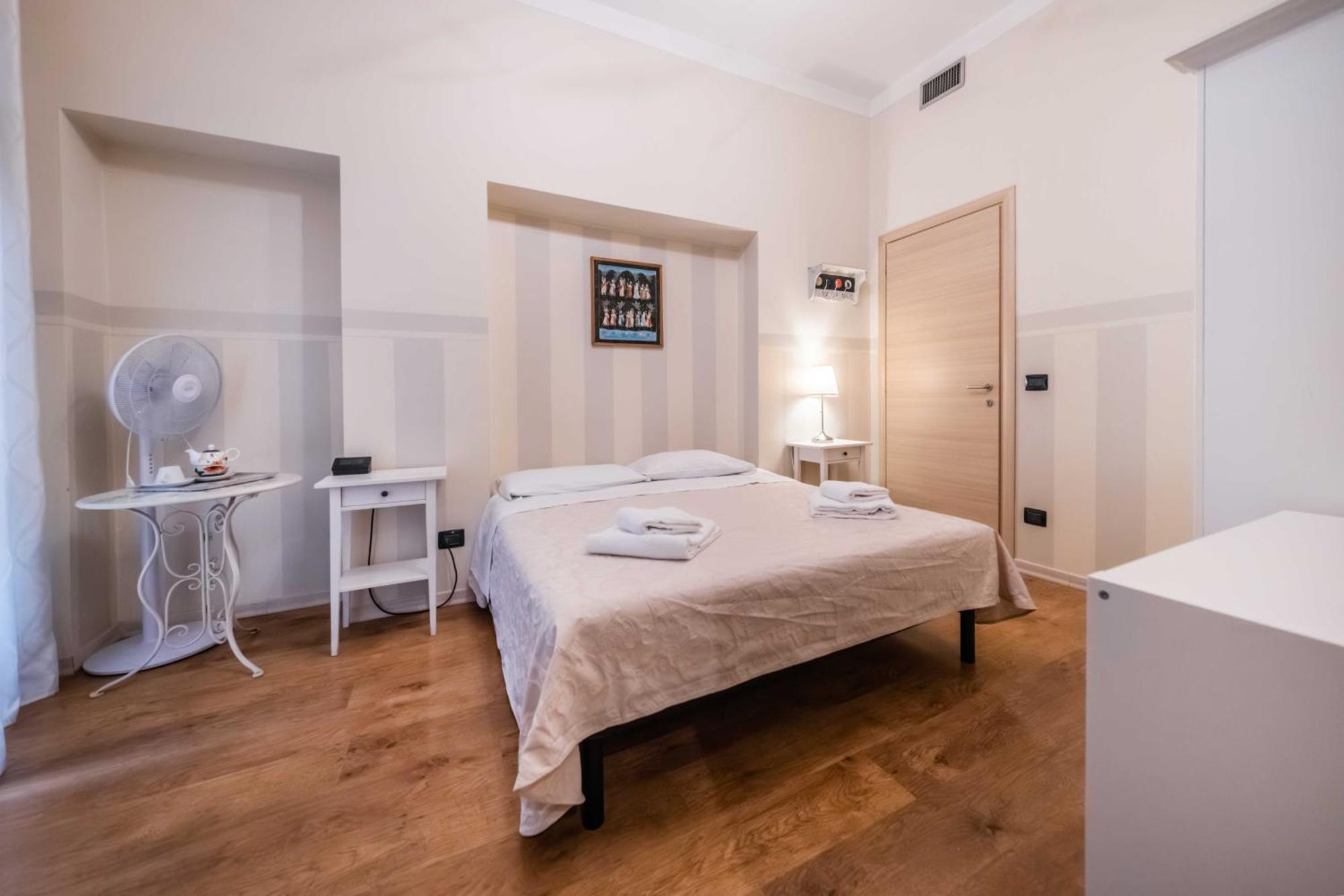 Al Teatro Hotel Verona Luaran gambar